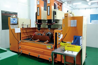 模具部-EDM足球大球盘分析区