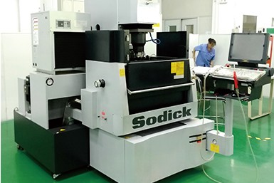 模具部-Sodic镜面足球大球盘分析